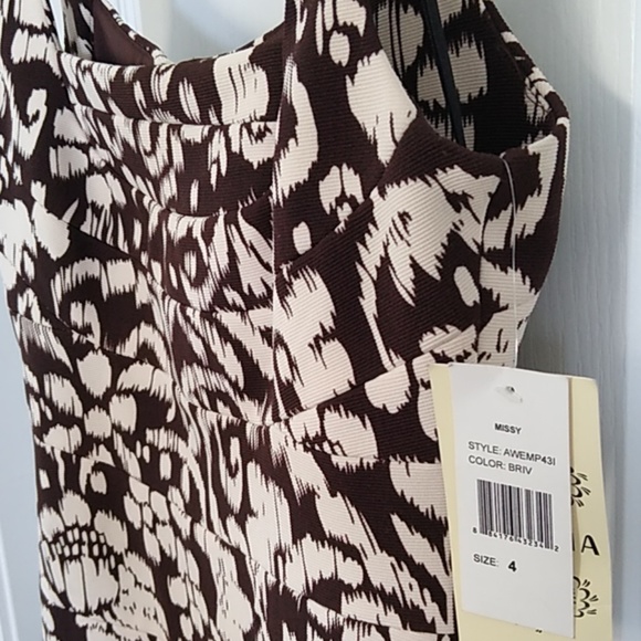 Dress - Picture 3 of 5